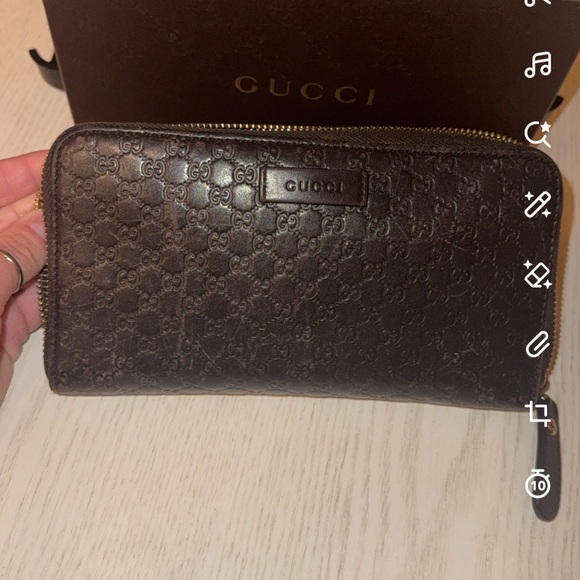 Gucci Dark Brown Embossed Leather Wallet - Picture 1 of 6